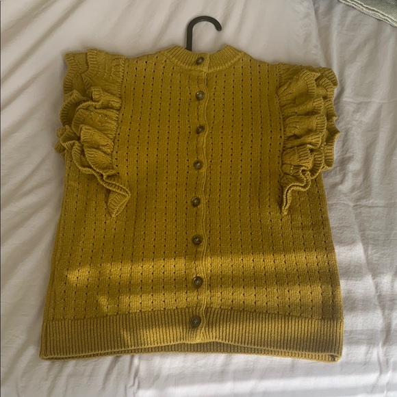 Who What Wear Yellow Ruffled Ribbed Blouse - Picture 7 of 10